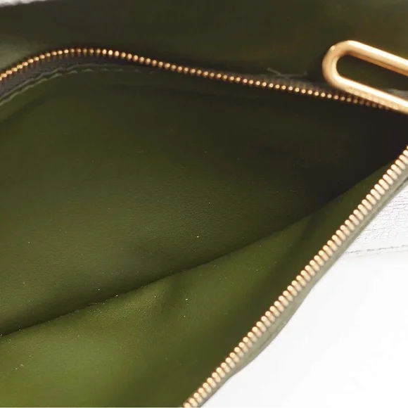 BURBERRY Silver Leather Highbury D-Ring Continental Wallet - Picture 12 of 13